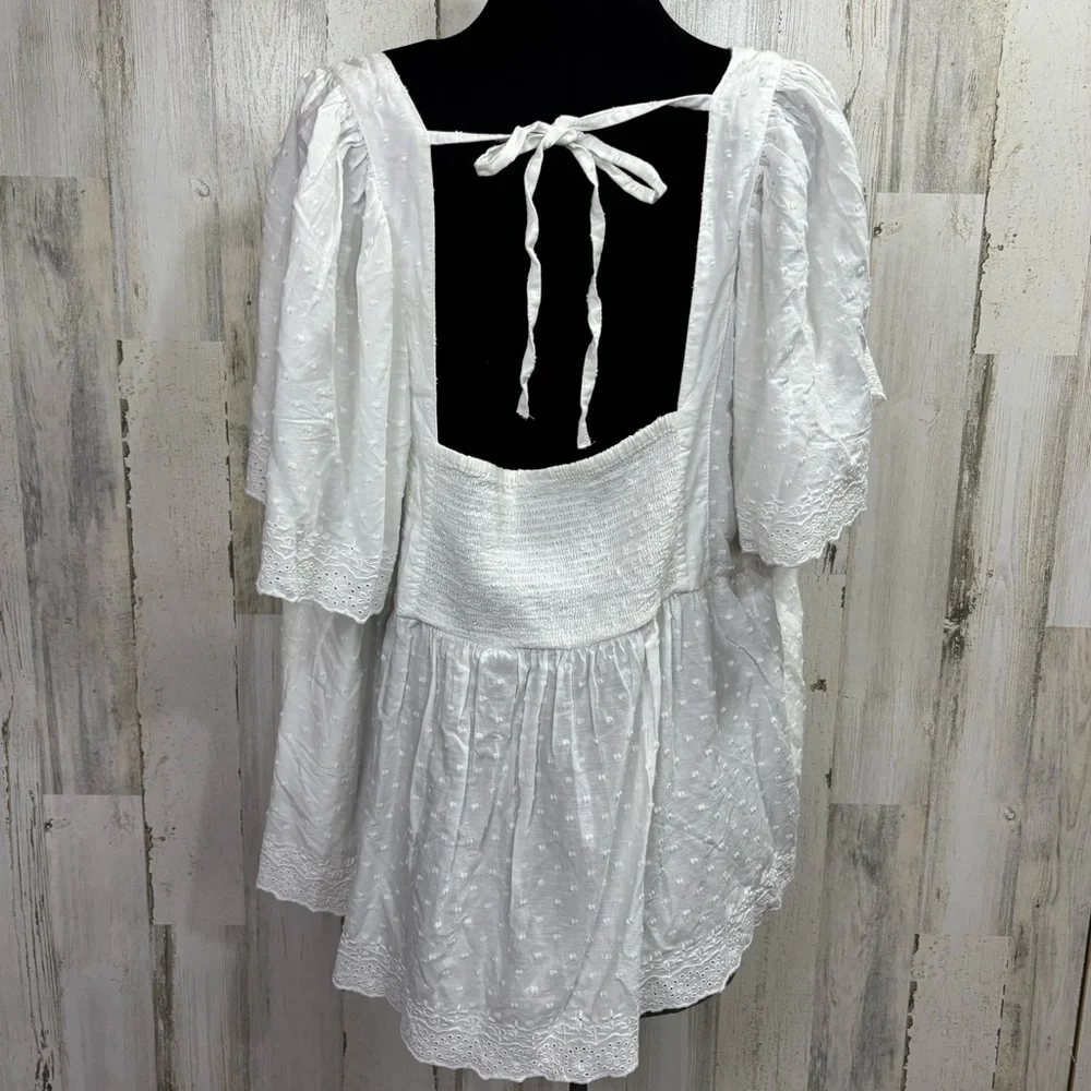 Old Navy Plus Size White Embroidered Eyelet Dot Peplum Boho‎ Peasant Top